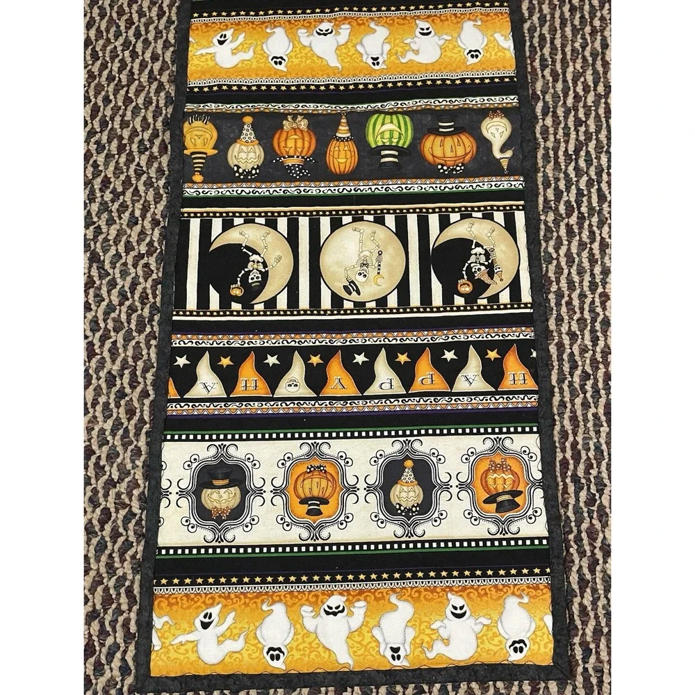 Handmade Halloween Table Runner Reversible Skeleton Pumpkin Ghosts 13